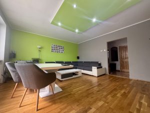 3 - izbový byt Považská Bystrica - centrum s garážou