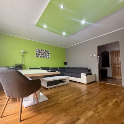 3 - izbový byt Považská Bystrica - centrum s garážou